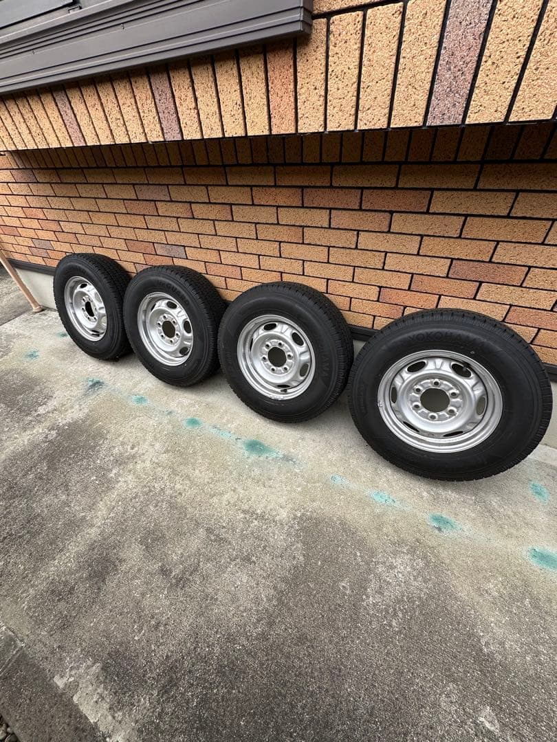 スタッドレス195/80R15 2021年107/105L LT 　4本セット