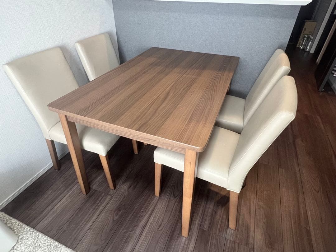引き取り限定(大阪府吹田市)美品　ニトリ　ブラウン木製ダイニングテーブルセット