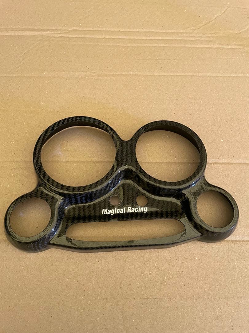 HYDEマジカルレーシング　メーターカーボンカバー