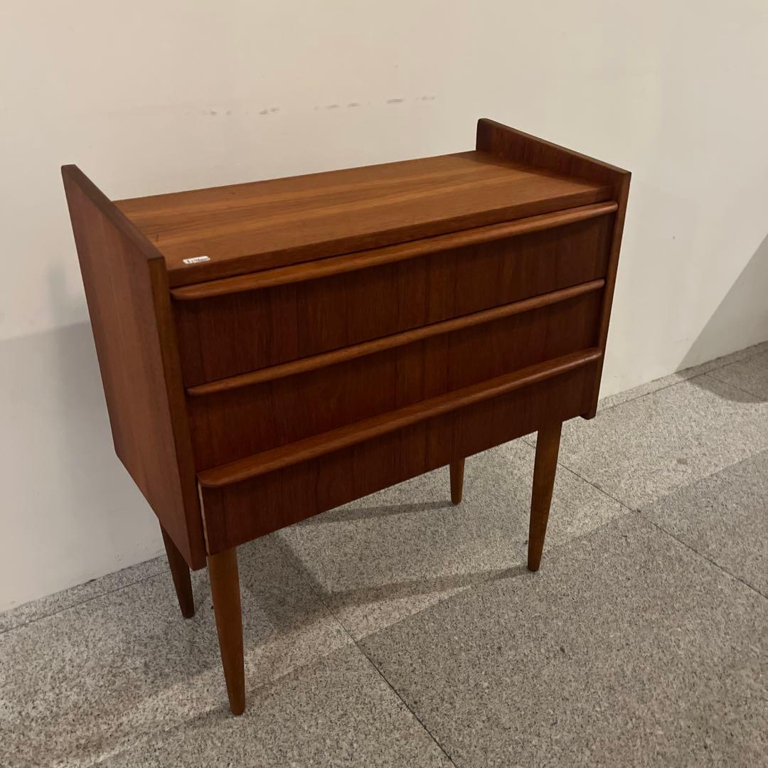 デンマーク製　ヴィンテージ3段チェスト