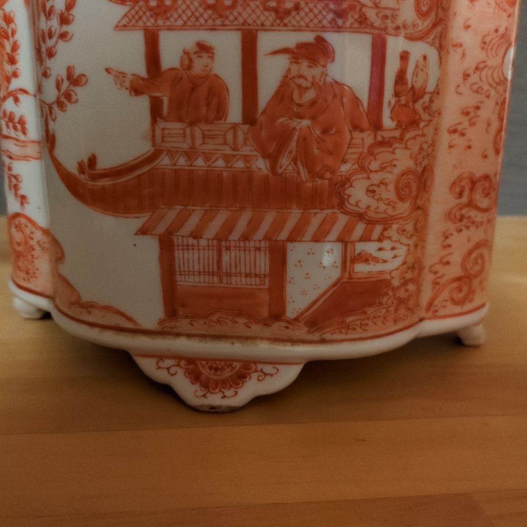 オレンジとホワイトの陶器製テーブルランプ