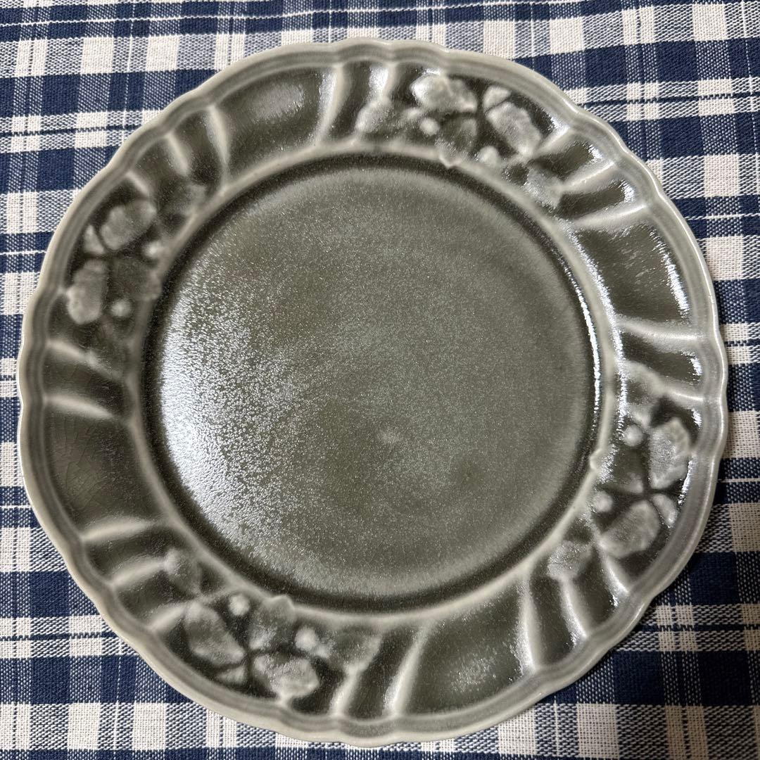 阿部慎太郎　オリーブ　レリーフ　皿　新品