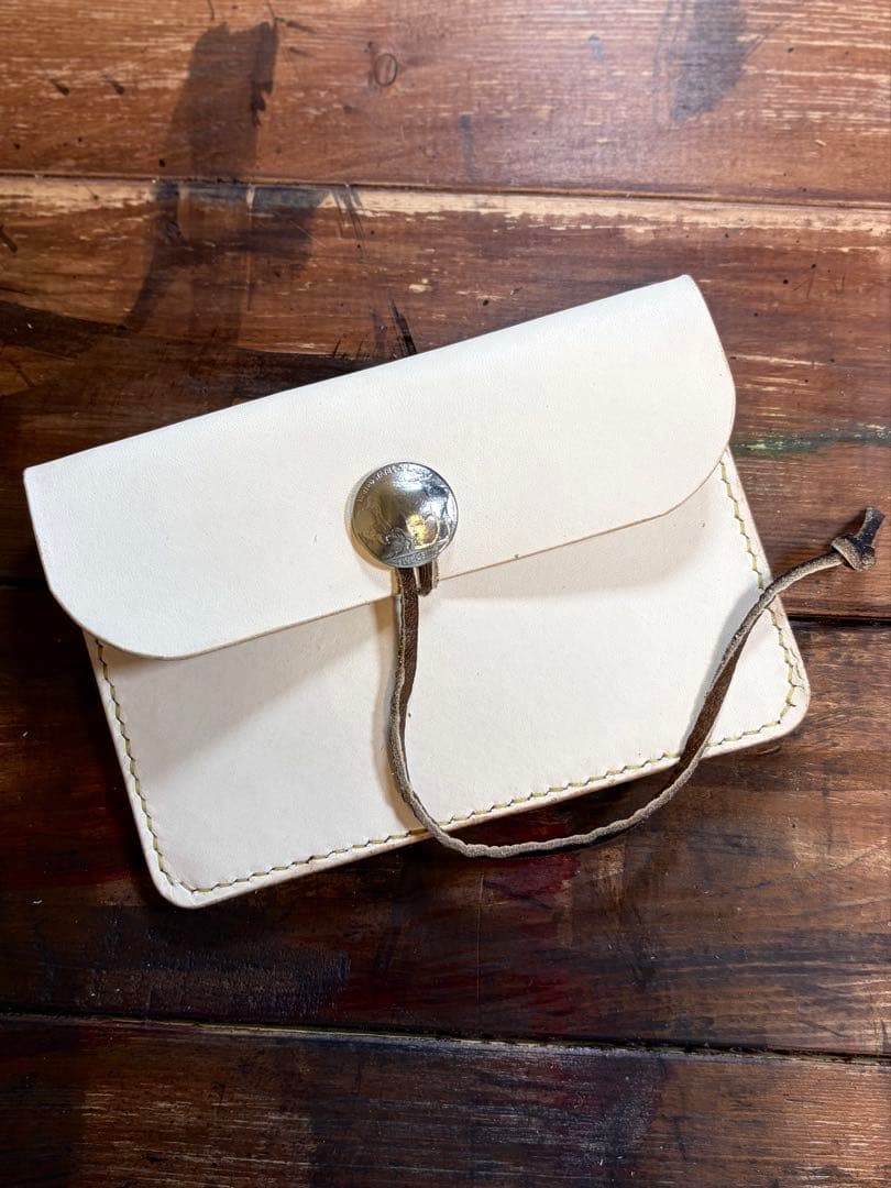 PT-01 国産ヌメ革 シニュー糸 5セントコンチョ