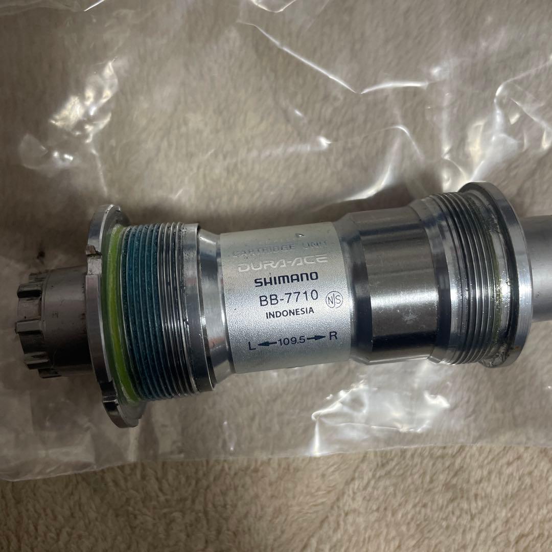 DURA ACE ピスト BB 7710