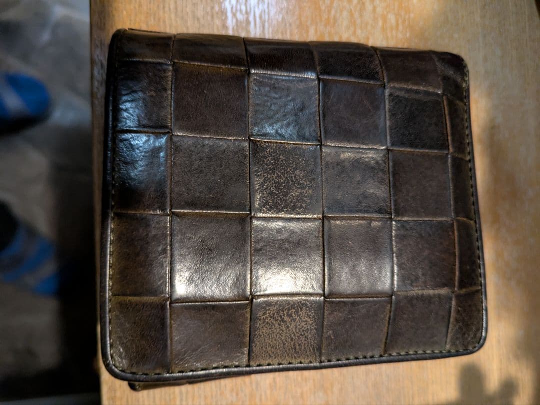 レザー 三つ折り財布 ダークブラウン 格子模様