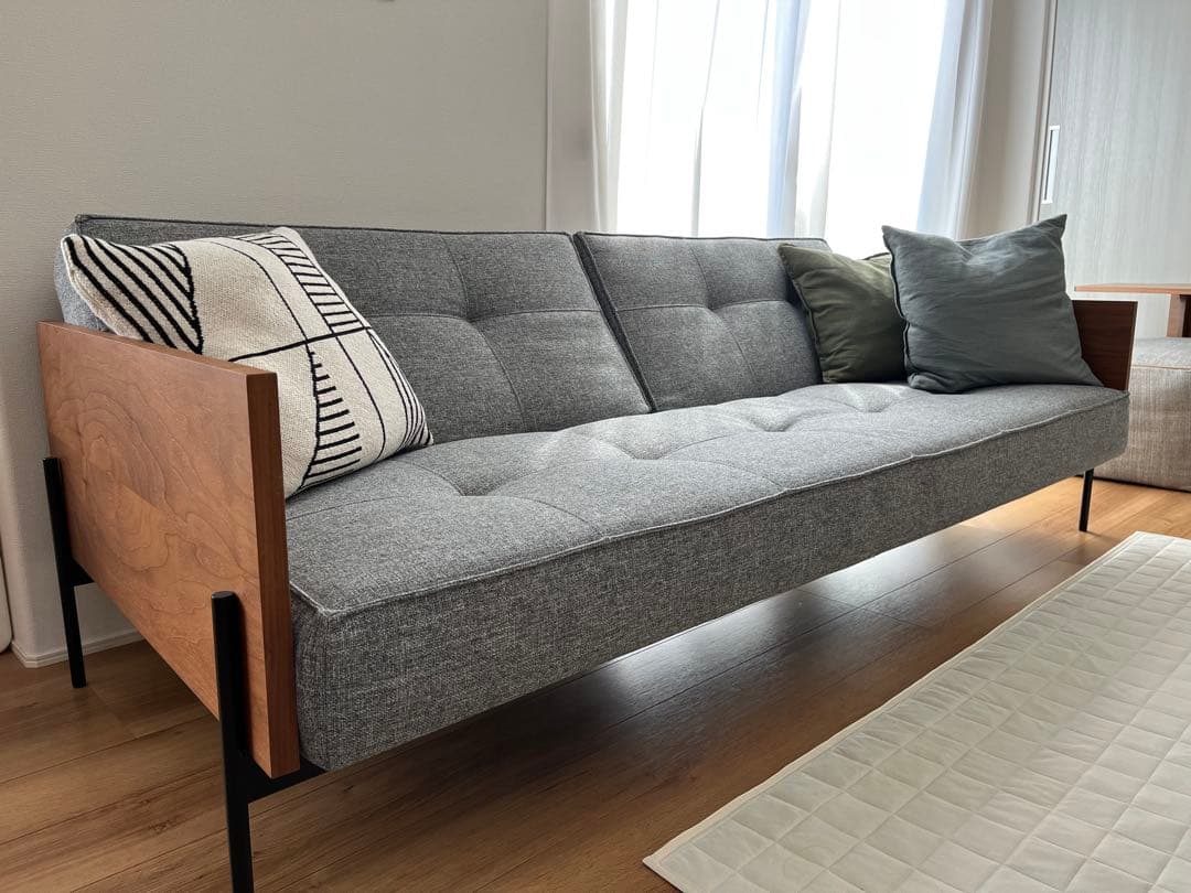 【美品】INNOVATION LIVING モダンデザインソファ