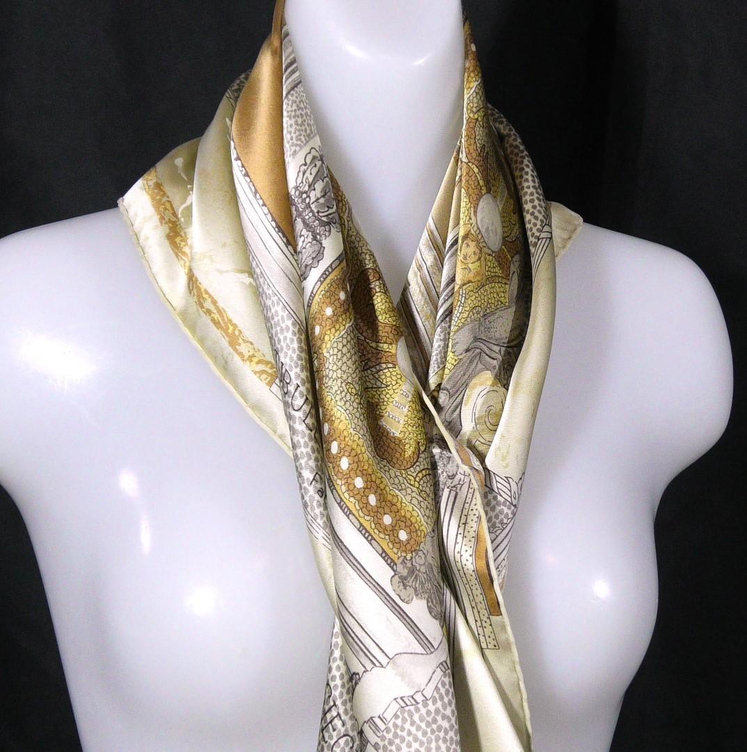 新品未使用品 ルイ ヴィトン 大判シルクスカーフ　D545