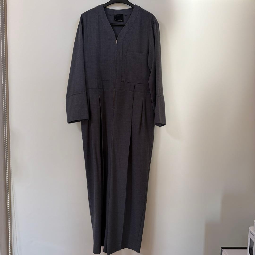 conte グレー サロペット Vネック オールインワンパンツ