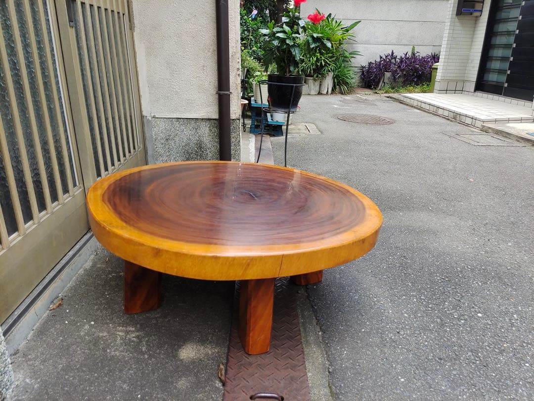 無垢材の自然形状座卓　花台　盆栽台　一枚板　輪切り　脚付き　時代テーブル　日本製