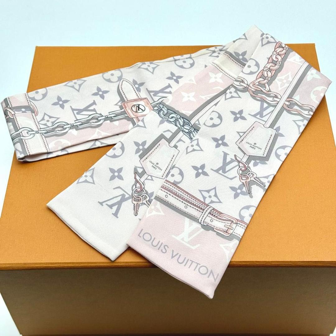 ルイヴィトン バンドー モノグラム コンフィデンシャル スカーフ シルク ピンク