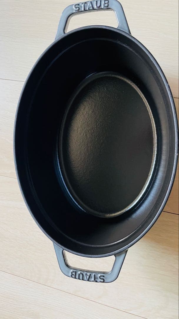 ストウブ　グレー　オーバル23cm