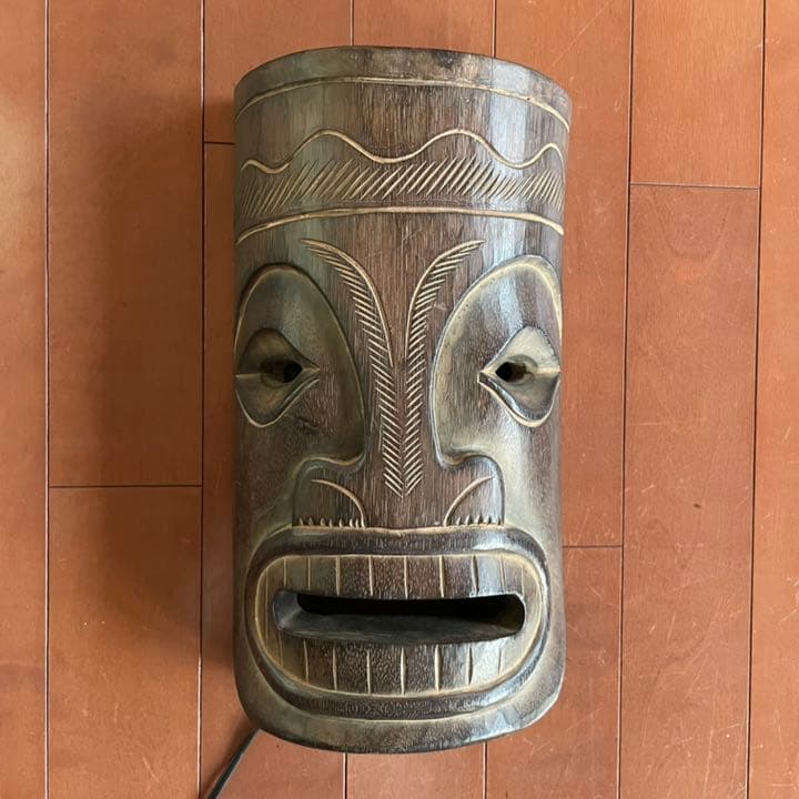 TAHITI／タヒチ産／木製モアイ／照明