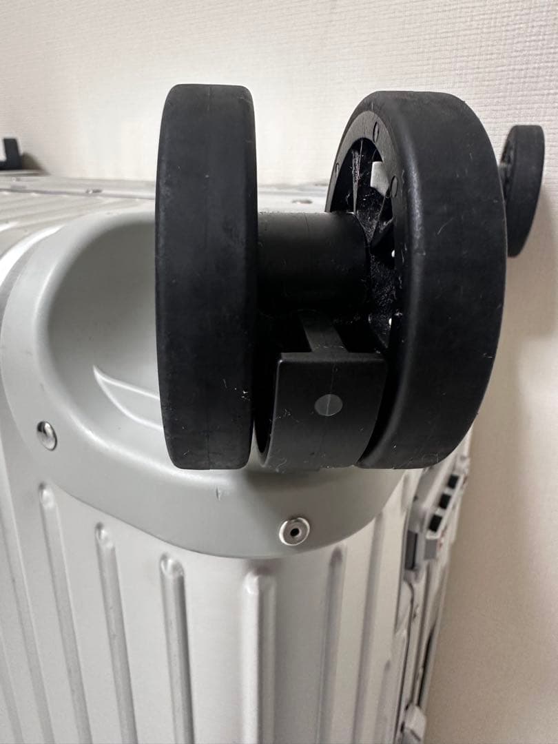 リモワ　トパーズ RIMOWA TOPAS E-Tag 4輪 TSAロック