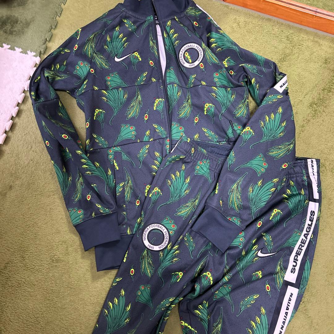 パリサンジェルマンNIKE サッカー　緑