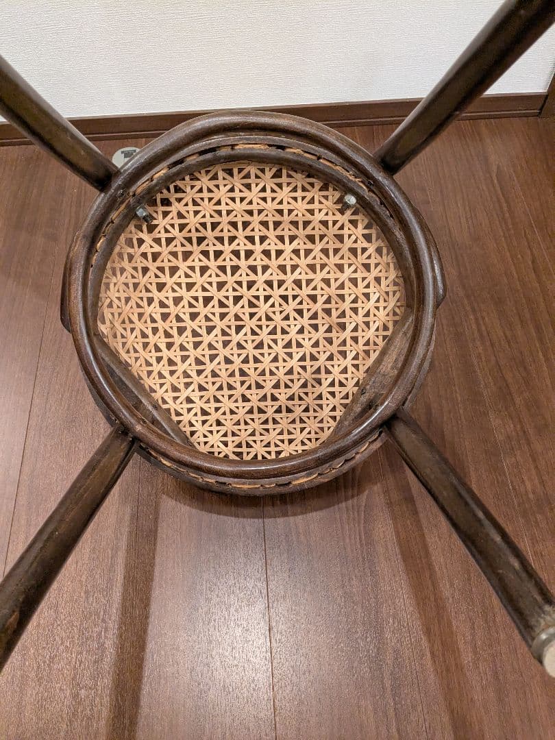 アンティークチェア　籐の椅子　曲げ木　ラタン