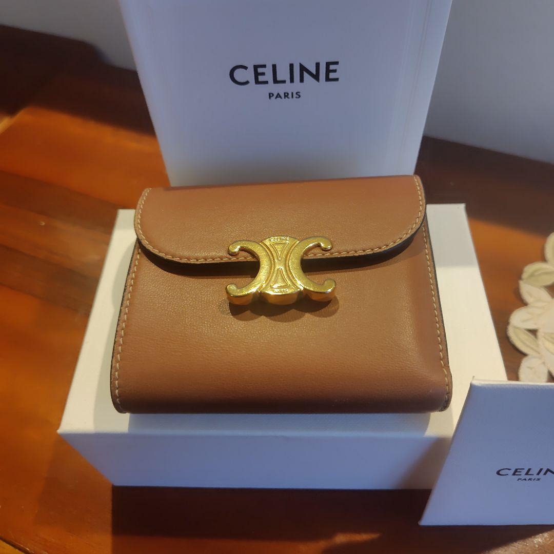 お値下げしました！CELINE トリオンフ ブラウン 三つ折り財布