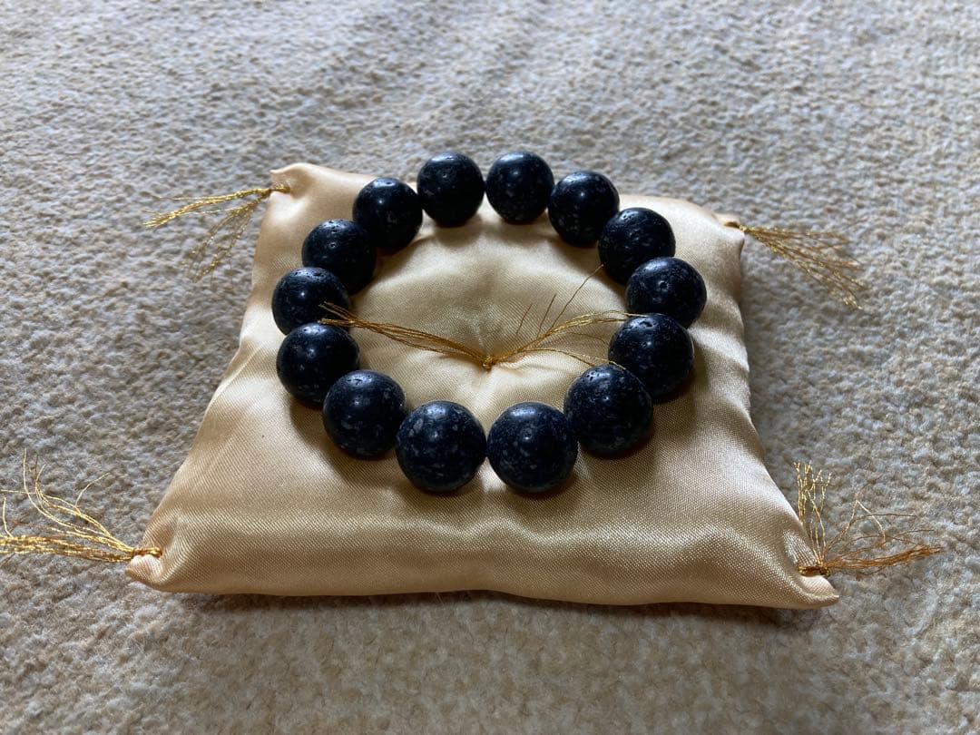 希少 M t.Fu ji 富士山 溶岩石　ブレスレット