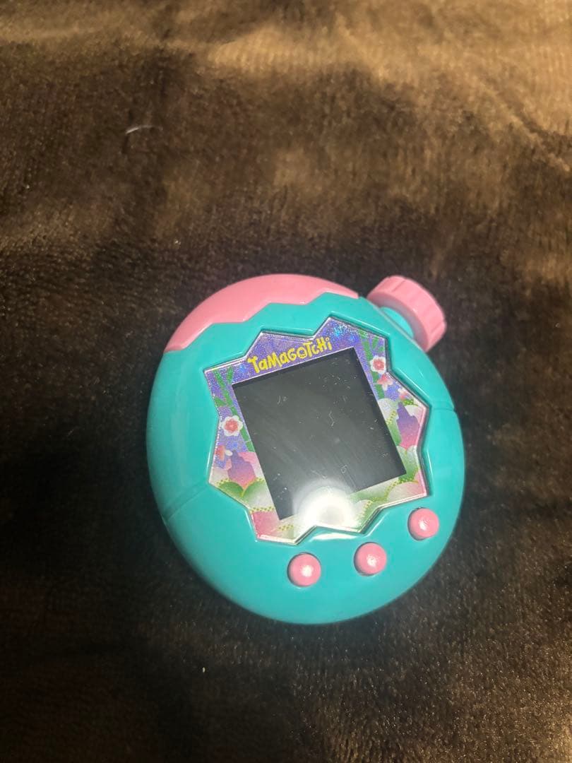 Tamagotchi 青・ピンク 液晶付き