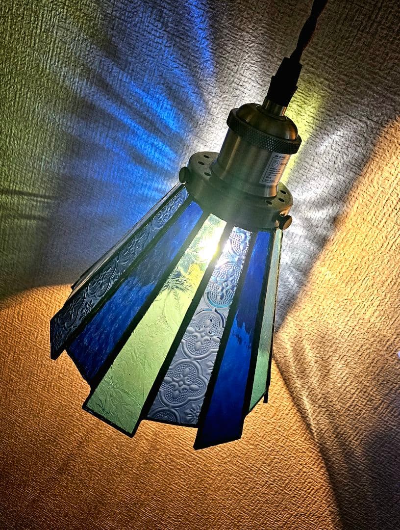 ✴︎:.。.ブルーフレアの14面ペンダントライト　＊送料無料＊