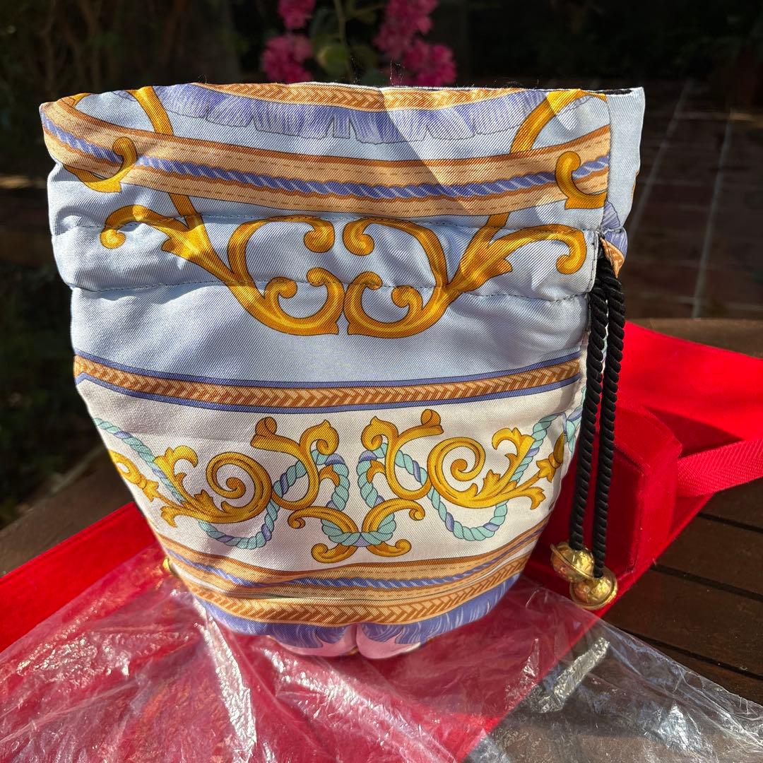 セリーヌ；シルク巾着