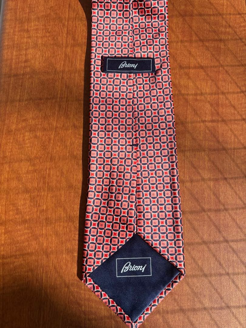#Brioni 高級ネクタイ　幾何学模様 ネクタイ