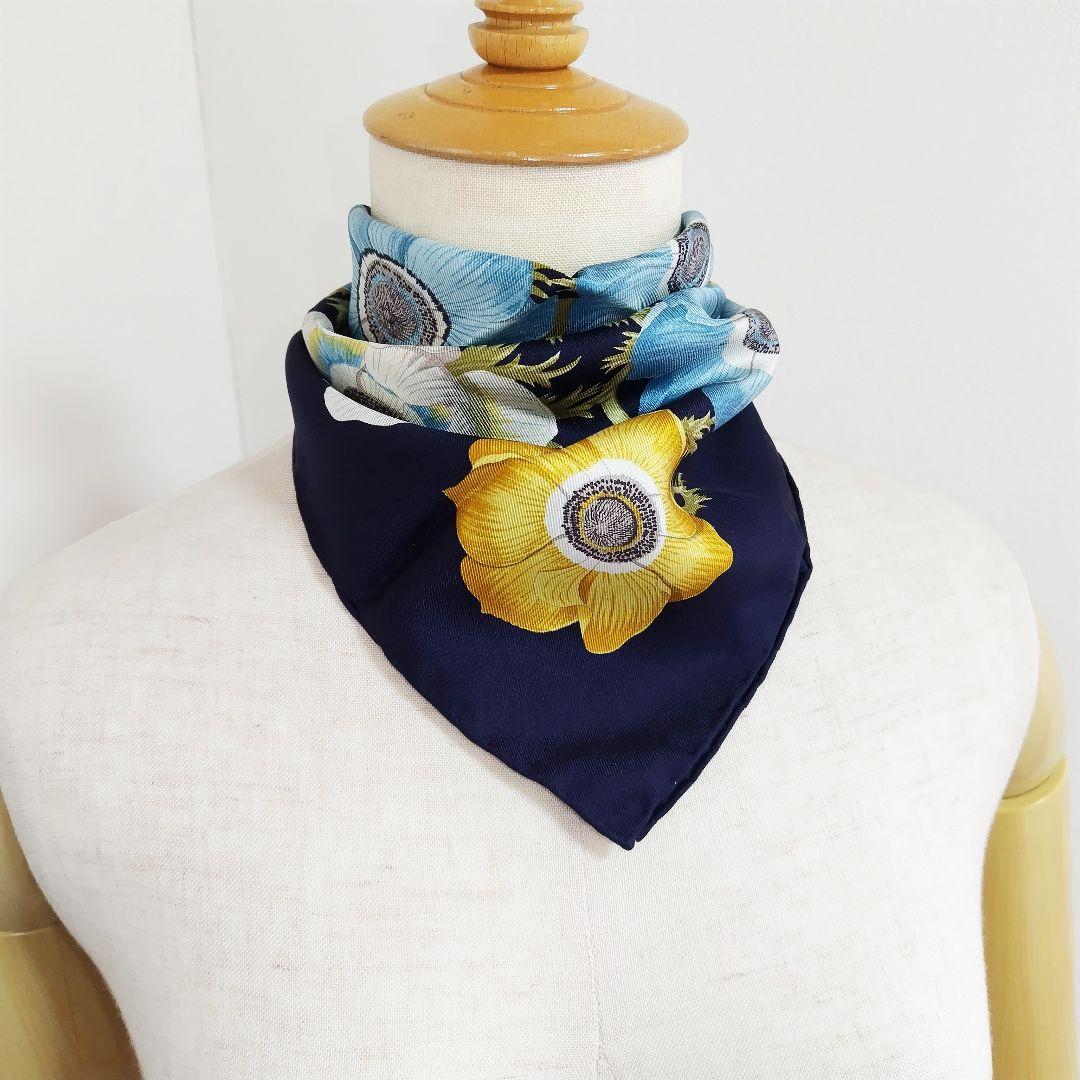 ✨️未使用✨️サルバトーレフェラガモ ミニスカーフ アネモネ シルク100%