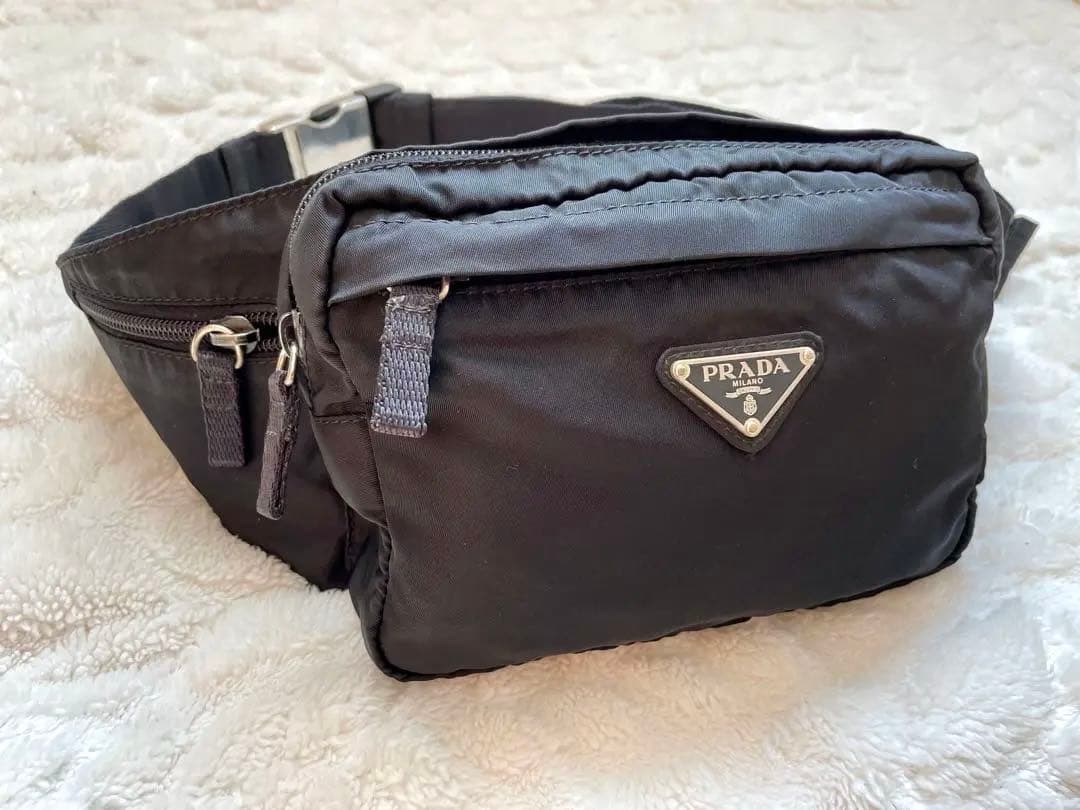 【美品】PRADAプラダ ボディバッグ ウエストポーチ 三角ロゴ ナイロン 黒