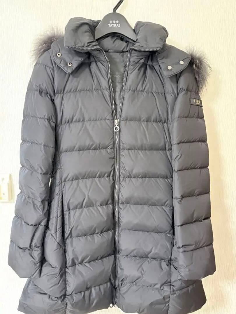 ⭐︎美品⭐︎タトラス　ファー付きグレー ダウンジャケット