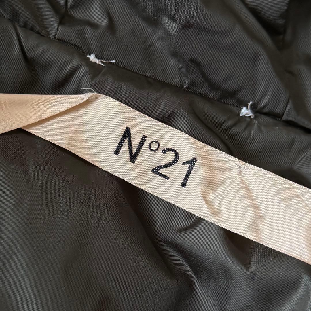 N°21 ヌメロヴェントゥーノ　ダウンジャケット　お洒落ポケット　カーキ　ビーズ