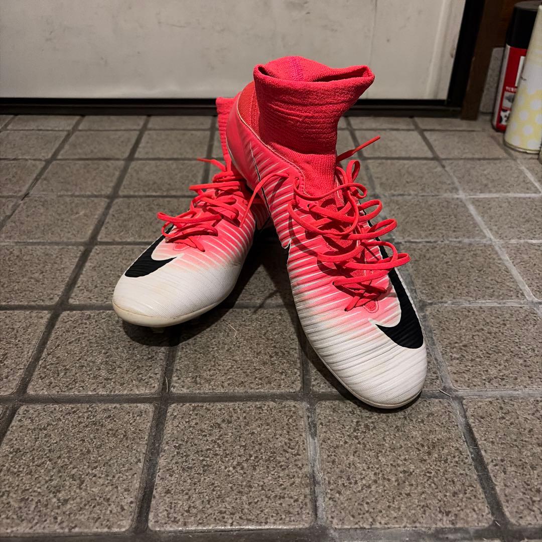 Nike Mercurial ピンクスパイク