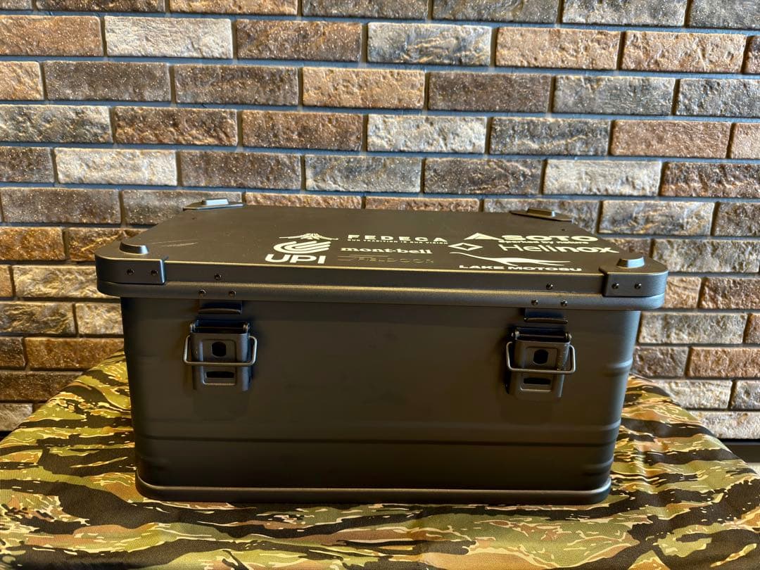 FIELDOOR アルミ コンテナ ボックス 蓋付き 【ブラック】 Mサイズ