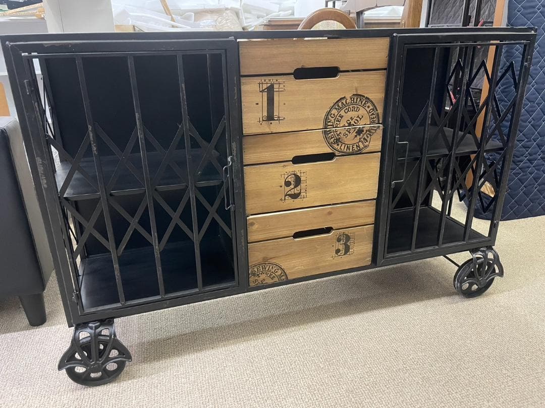 スチール　キャビネット　インダストリアル　サイドボード　引出　レトロ　キャスター