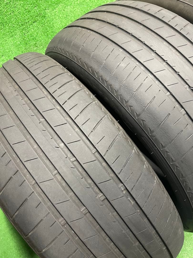2023年製　ブリヂストン　アレンザ 001 235/50R20 4本セット