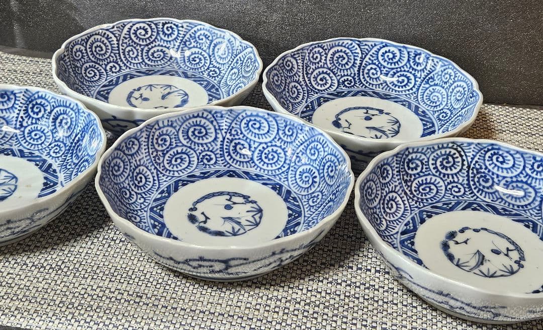 江戸時代後期　古伊万里　染付　たこ唐草 文様　なます皿　膾皿　深皿　5客揃い
