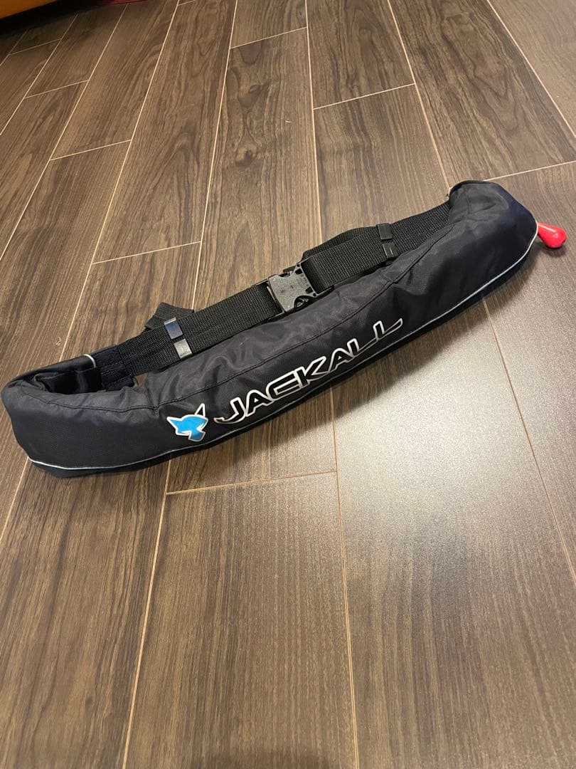 JACKALL ブラックライフジャケット