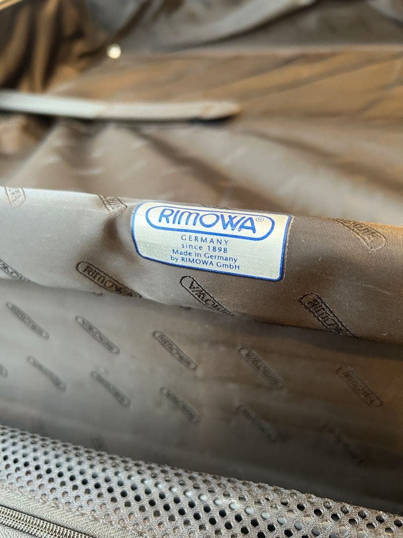た*い様 リモワ　トパーズ　チタニウム82リットル　RIMOWA