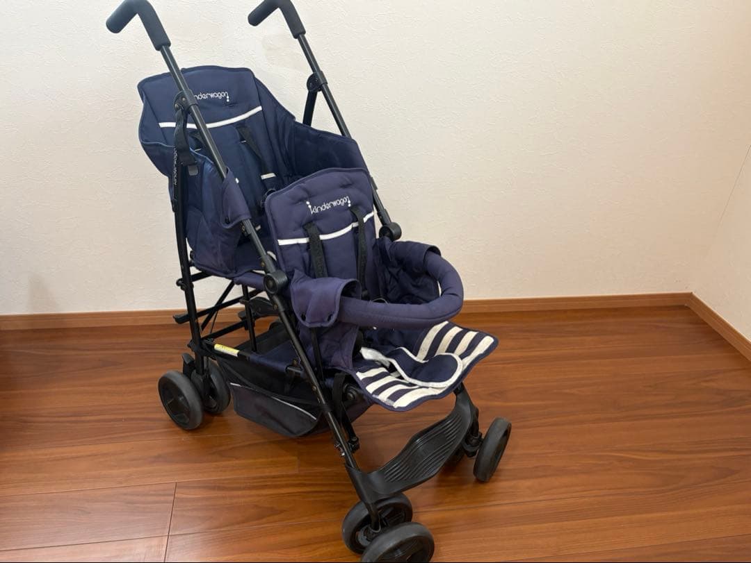 【送料込み】キンダーワゴン　2人乗りベビーカー　　美品