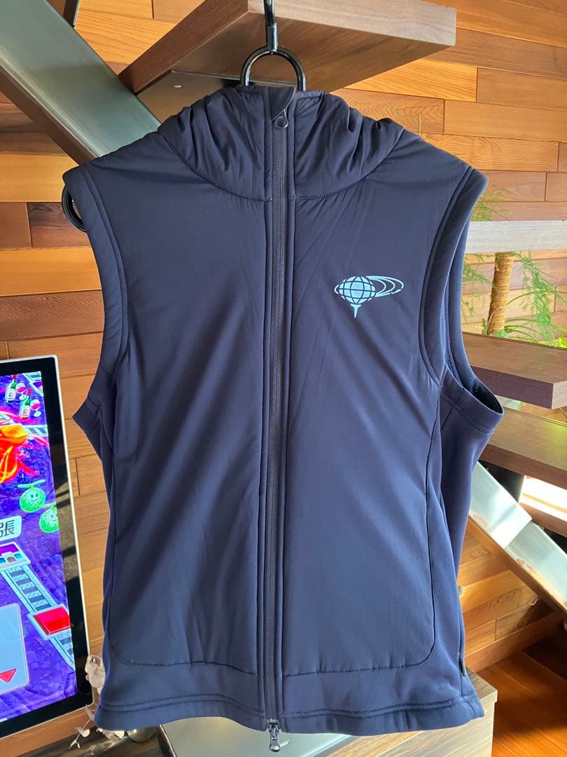 BEAMS GOLF フード付きベスト M ネイビー