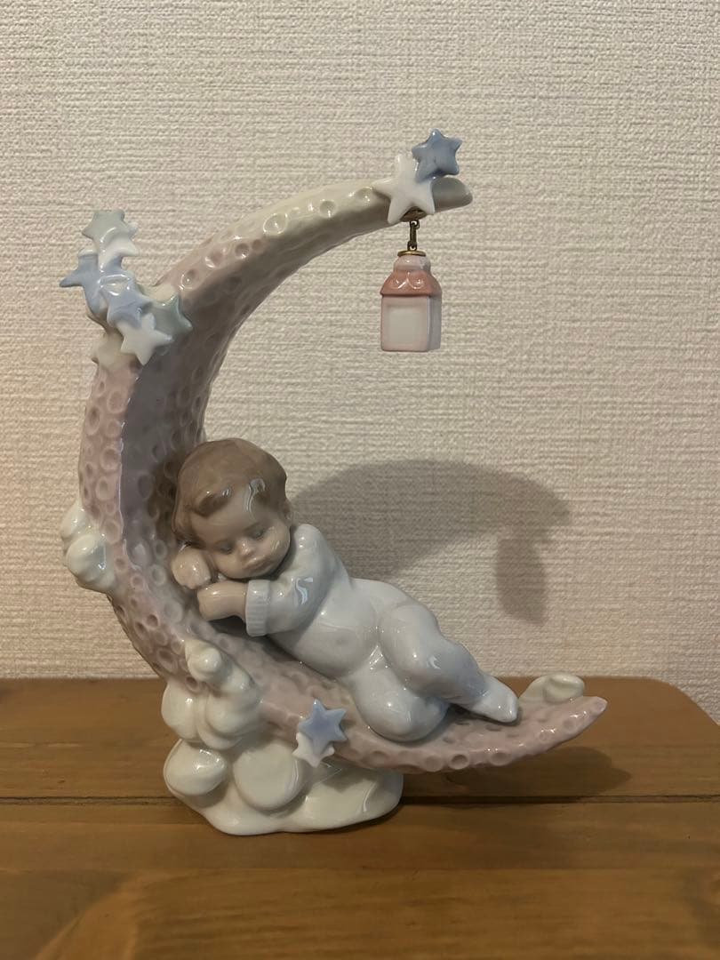 Lladro お月さまのベッド　リヤドロ　赤ちゃん　置物