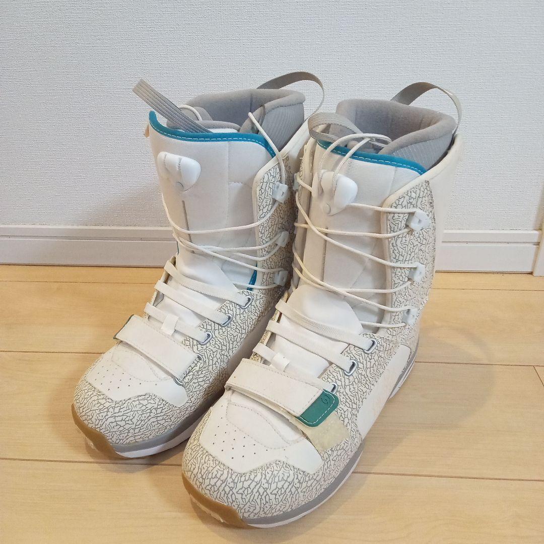 スノーボードブーツ ホワイト/クリーム