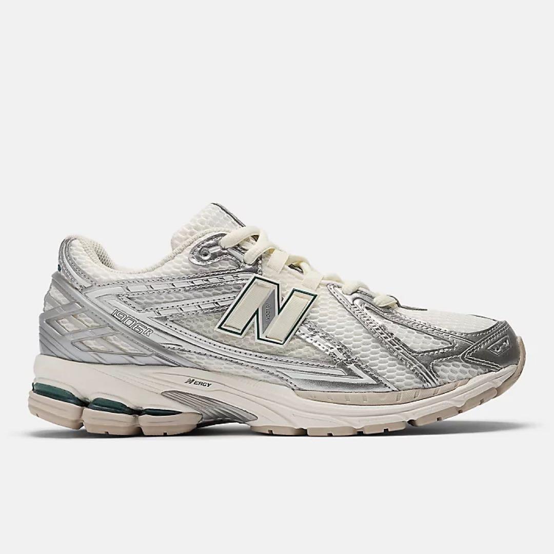 《最終値下げ》新品、未使用 New Balance M1906REE 26㎝