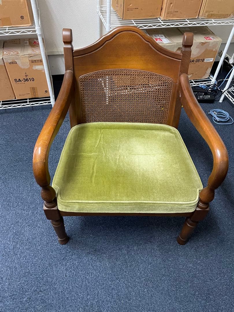 飛騨家具　キツツキ　クラシックスタイル ダイニングチェア 黄緑色　②