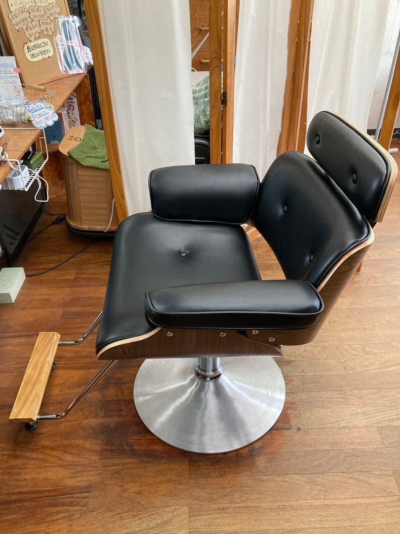 美容椅子1脚