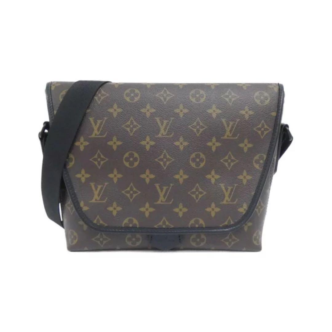 カ*シ様 ルイヴィトン マグネティックメッセンジャー M45557