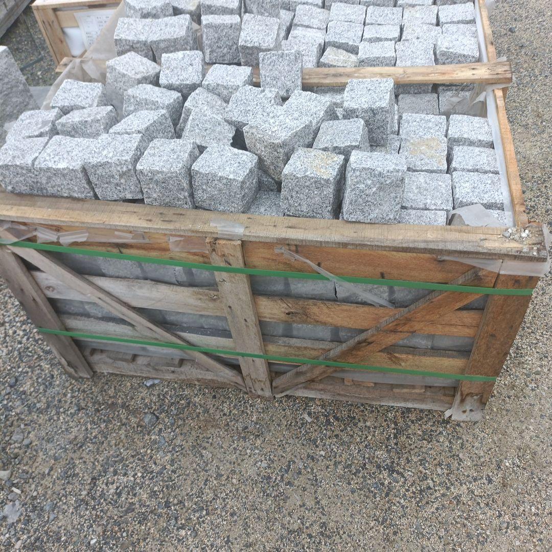 ベトナム産白ピンコロ9✕9✕9センチ 一箱500個入り