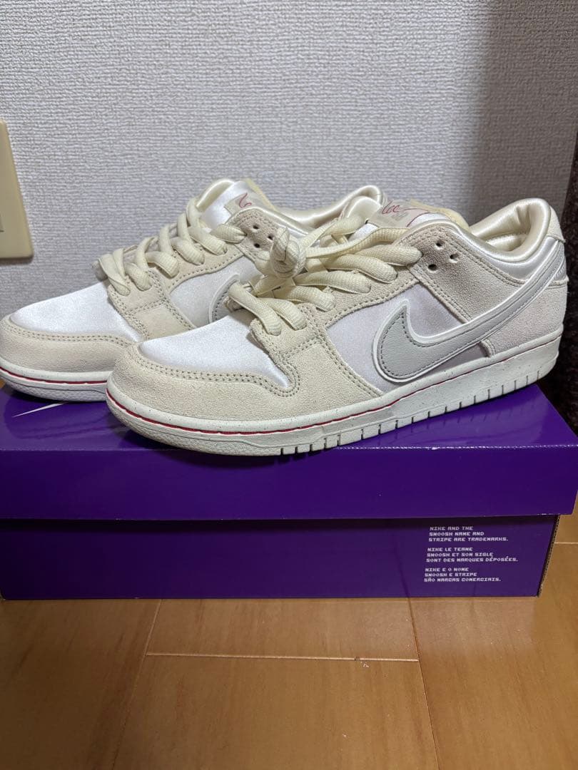 靴 Nike SB DUNK LOW PRM City of love