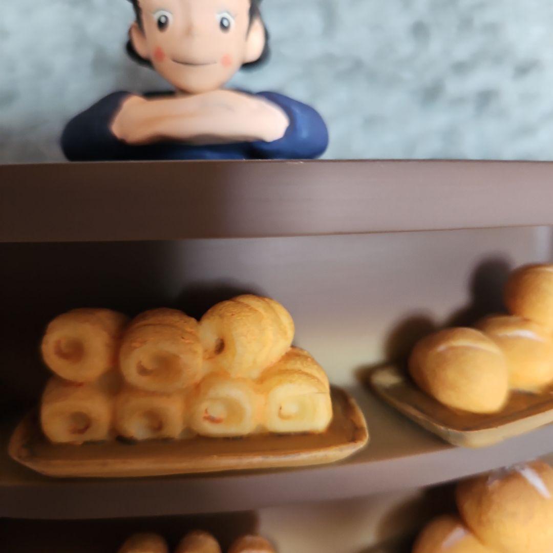 ジブリプランター　魔女の宅急便　キキの店番ジジピック付き