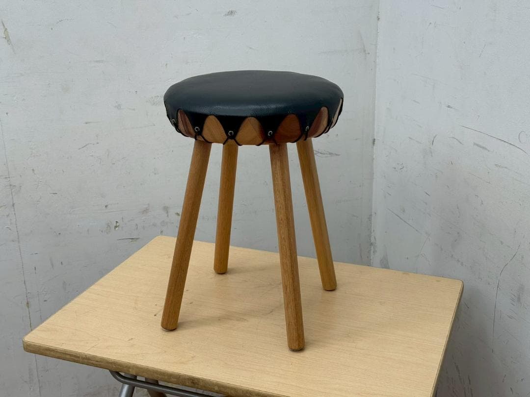 T1548☆展示品☆IKEA　イケア　ティルフェレ　椅子　スツール　廃盤品