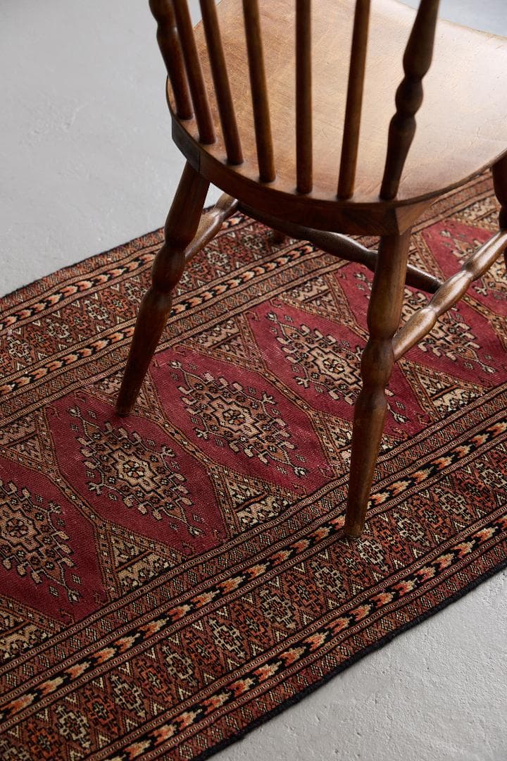 ヴィンテージラグ　トライバルラグ　ラホール産（241×74cm）赤　茶　黒