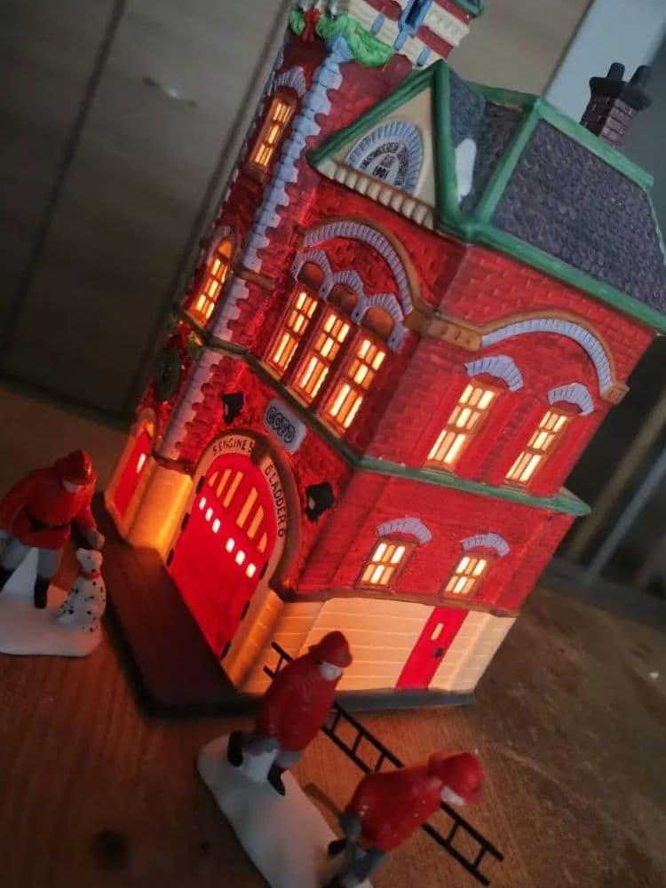 レア　Department 56　ハウスライト　消防署　ビンテージ